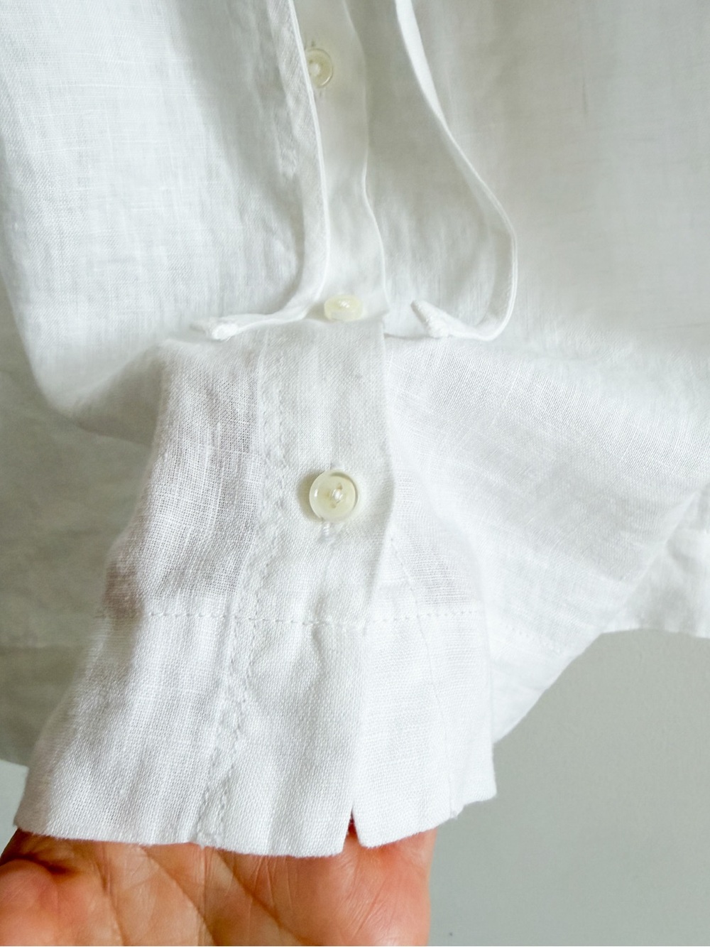 New! ALEX MILL • Sydney Linen Top in White - Picture 7 of 13